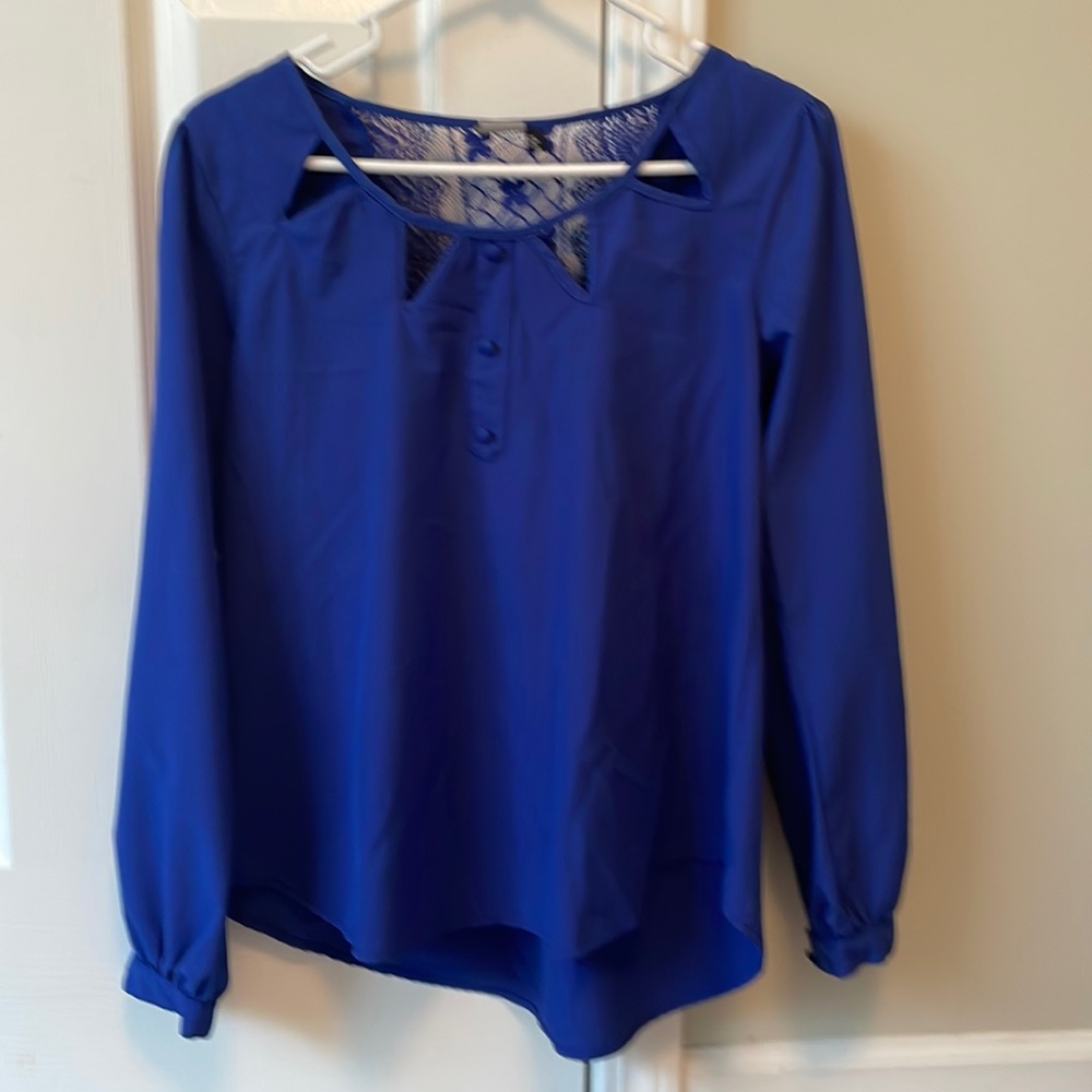 Blue dress shirt